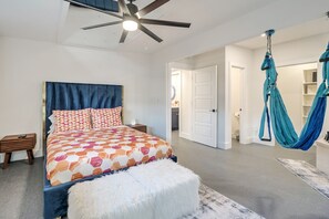 2 bedrooms, free WiFi, bed sheets, wheelchair access
