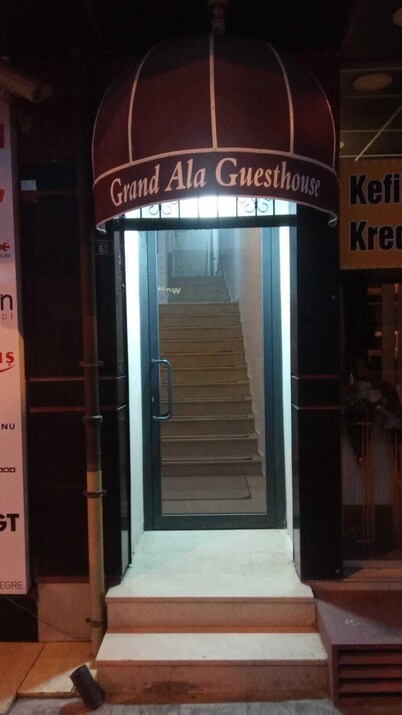 Grand Ala酒店宾馆