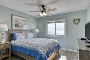 2 bedrooms, free WiFi, bed sheets - Sea Banks 204, Two Bedroom, Two Bathroom, Oceanfront (Garden City Beach)