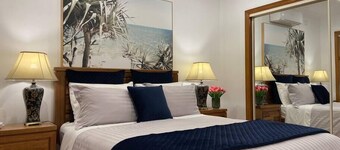 Style/Comfort/Spacious 4 Bedroom House plus study