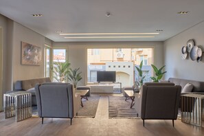 Reception - Maison 7 (Obour City)