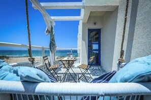 Apartment | Balcony - Authentic Beachfront Apartment (Nahariya)