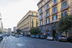 Exterior - FJ Bianco Guest House (Naples)