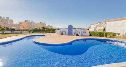 Magnificent 1-bedr. apartment, wi-fi, pool, garden, near beach and golf - Galé, Albufeira