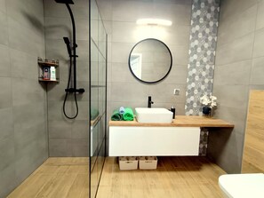 Bathroom - Family apartment, playground, parking lot. (Kołobrzeg)