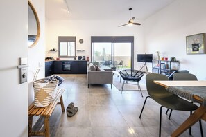 Apartment | Living area - Spacious Four Bedroom Holiday (Nahariya)