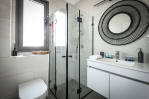 Apartment | Badezimmer | Haartrockner, Handtücher