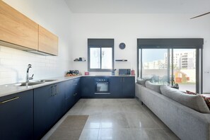 Apartment | Private kitchen - Spacious Four Bedroom Holiday (Nahariya)