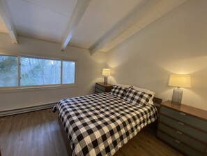3 Schlafzimmer, Schreibtisch, kostenloses WLAN, Bettwäsche