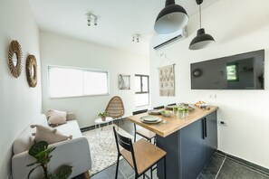 2 bedrooms, free WiFi