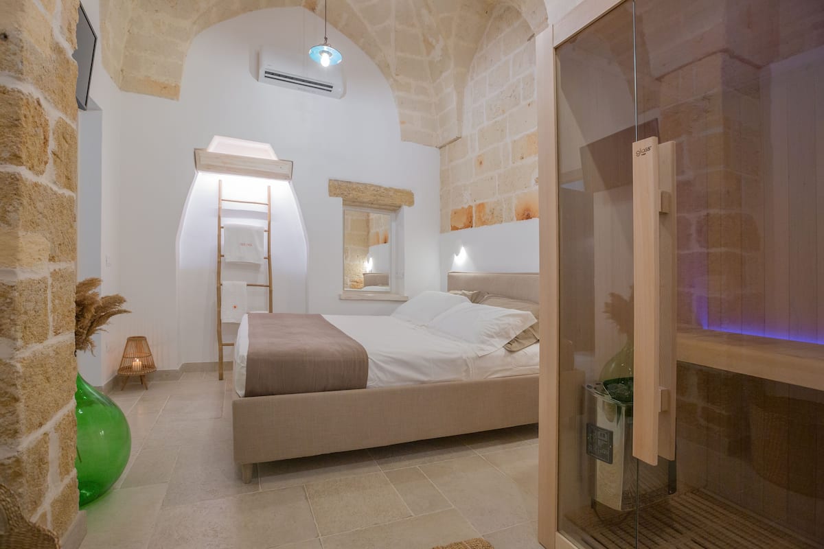 Luxury Studio Suite (3)