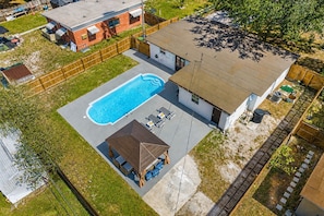 Exterior - Poolside Retreat | 3 Bed | Sleeps 10 | Heated Pool | North Tampa (Tampa)