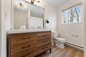 Shower, hair dryer, towels, soap - HUGE Private Deck - 5BR Modern Poconos Vacation (East Stroudsburg)