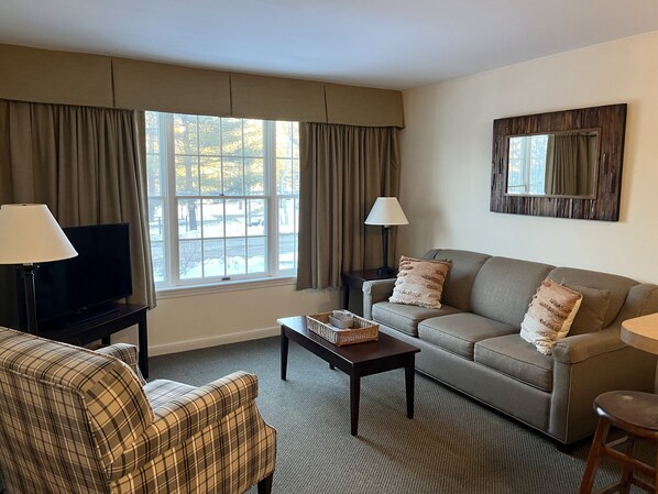 TV, peis og bordtennis