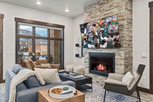 TV, fireplace, offices