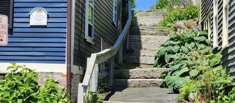 Sailor’s Retreat – Old Town Stay Near Salem & Harbor