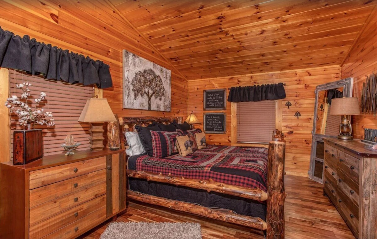 Photo 44 of 5 Mins from Rocky Top Sports Complex ⭐️ Theater & Game Room