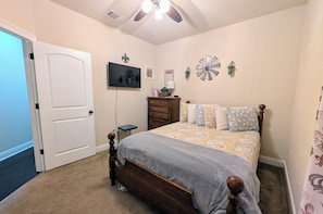 4 habitaciones, escritorio, tabla de planchar con plancha y wifi gratis