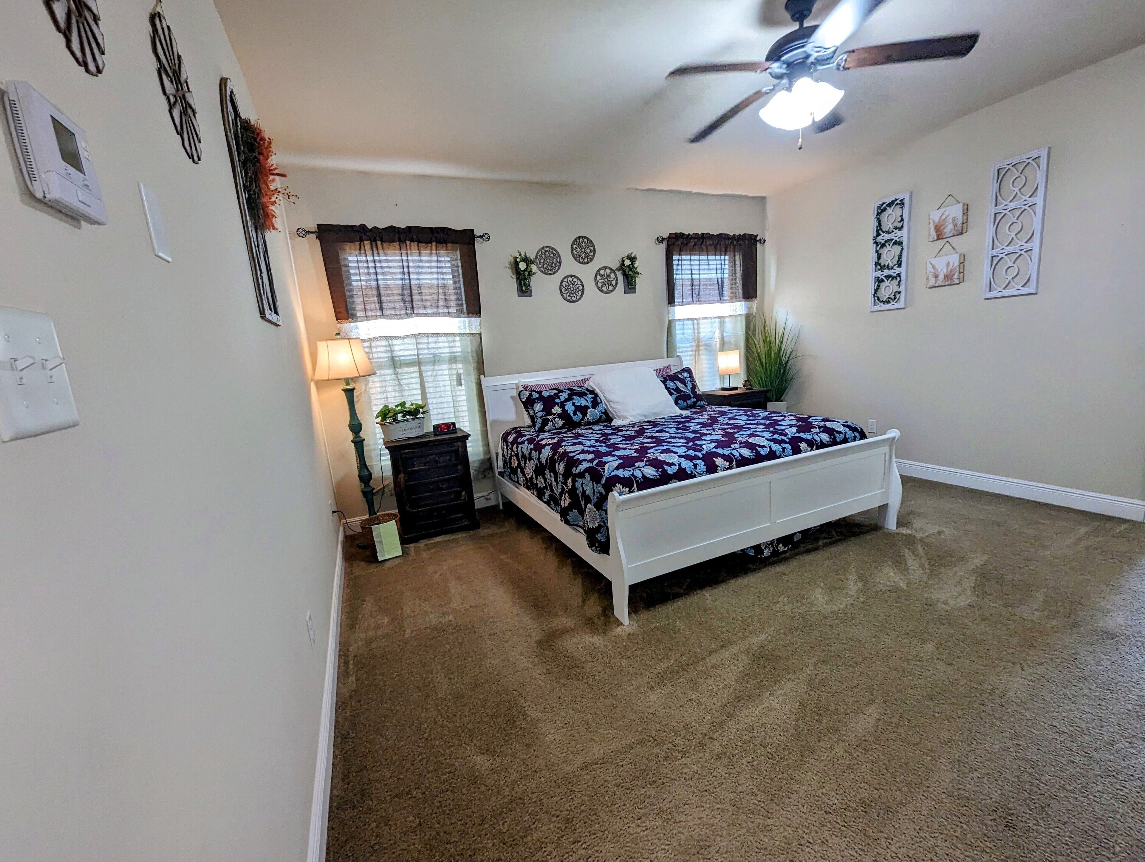 4 chambres, bureau, fer et planche à repasser, Wi-Fi gratuit