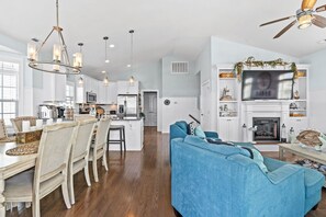 House, 4 Bedrooms | Living area - Sea You Soon / 207 Brunswick Ave West 4 Bedroom Home by RedAwning (Supply)