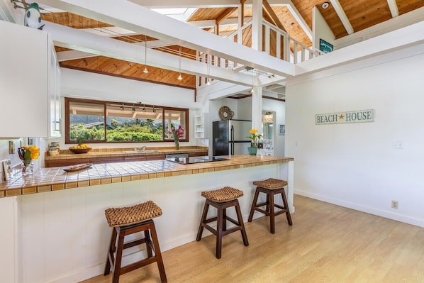 House, 2 Bedrooms | Private kitchen | Fridge, oven, coffee/tea maker, toaster - Hanalei Palms 2 Bedroom Home by RedAwning (Hanalei)