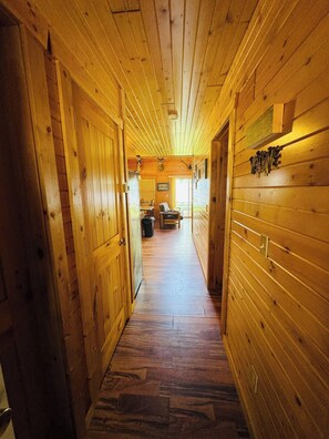 Interior - Cozy family getaway right on Lake Wissota! (Chippewa Falls)