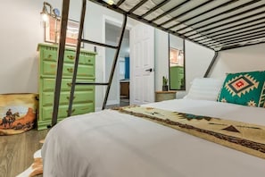 3 bedrooms, iron/ironing board, travel crib, free WiFi