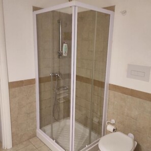Superior Apartment | Bathroom