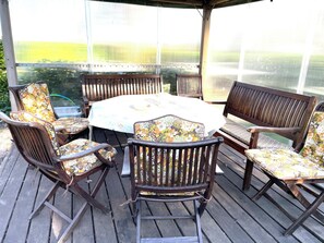 Outdoor dining - Idyllically situated small farm with horse breeding (Walsrode)
