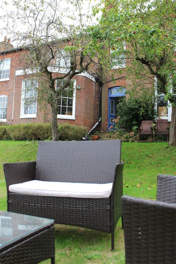 Garden - Swollows House (Reading)