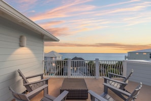 Terrace/patio - Book This Top Rated Luxury Home in Seagrove Now! Private Pool! (Santa Rosa Beach)