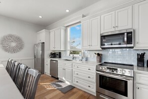 House, Multiple Beds, Pool Access, Ocean View | Private kitchen - Book This Top Rated Luxury Home in Seagrove Now! Private Pool! (Santa Rosa Beach)