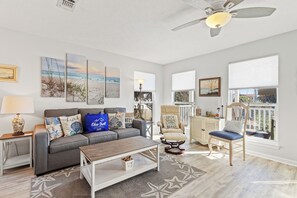 House, Multiple Beds, Balcony, Ocean View (21720 Front Beach Rd) | Living area | 42-inch flat-screen TV with digital channels