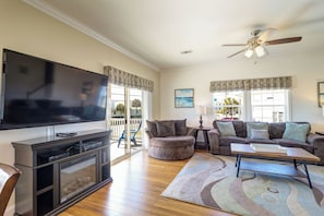40-inch TV with digital channels