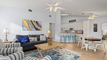 House, Multiple Beds, Patio, Garden View | Living area | 40-inch TV with digital channels