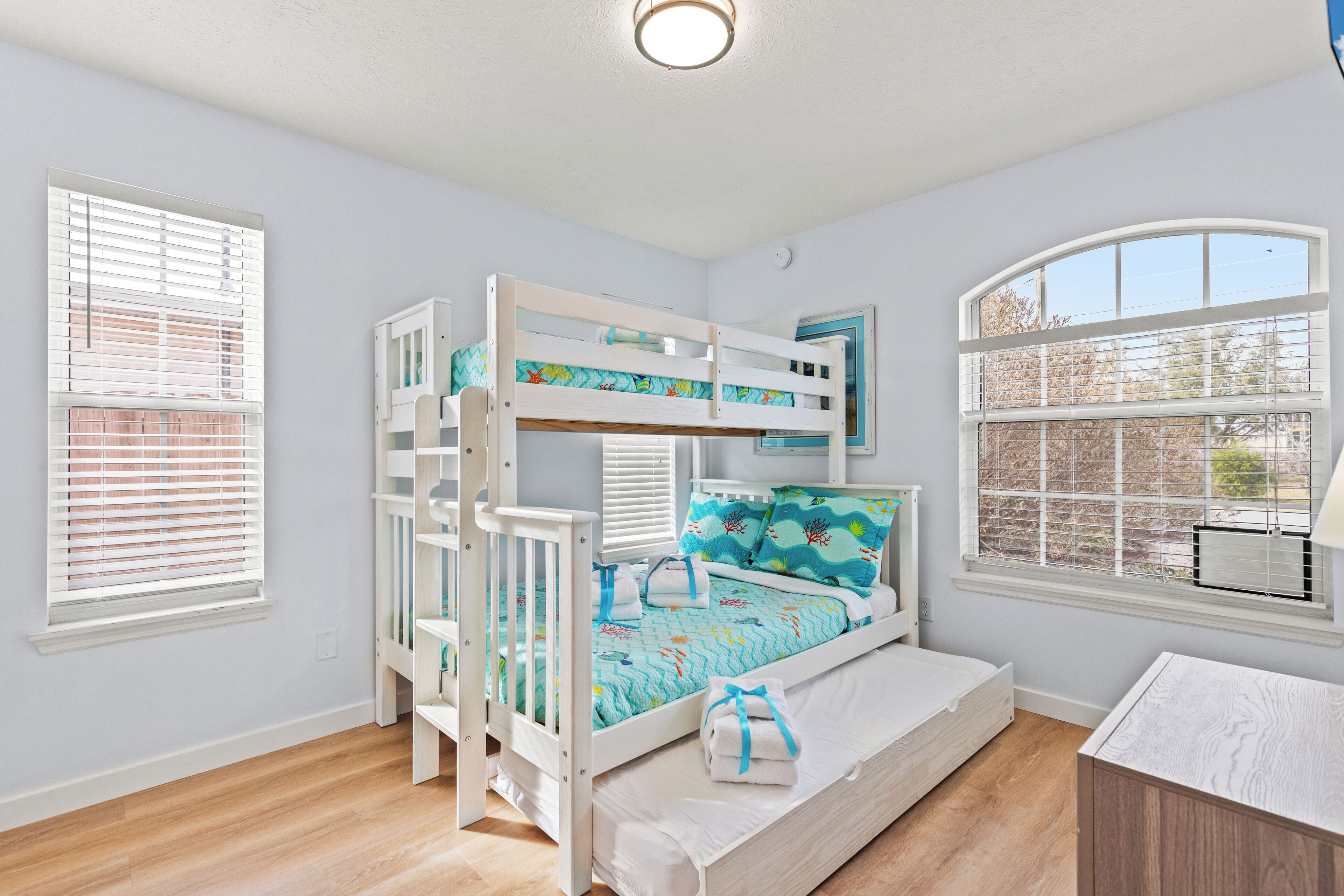 独立别墅, 多张床, 露台, 花园景观 | 3 多间卧室、WiFi、床单