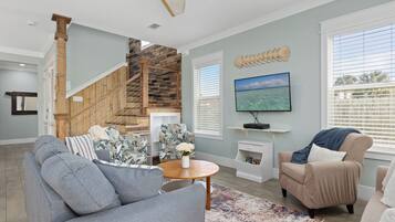 House, Multiple Beds, Pool Access, Beach View | Living area | 40-inch TV with digital channels