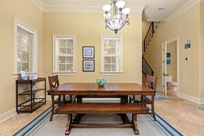 Dining - Luxury Home in Palmeira Village w Private Pool, Steps to Beach for 12! (Santa Rosa Beach)