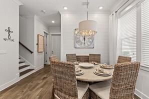 House, Multiple Beds, Balcony, Ocean View | Dining