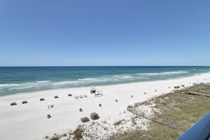 Beach - Gulf Front Master Suite! Directly On The Beach! 3 BR / 2 BA! Sleeps 8! (Panama City Beach)