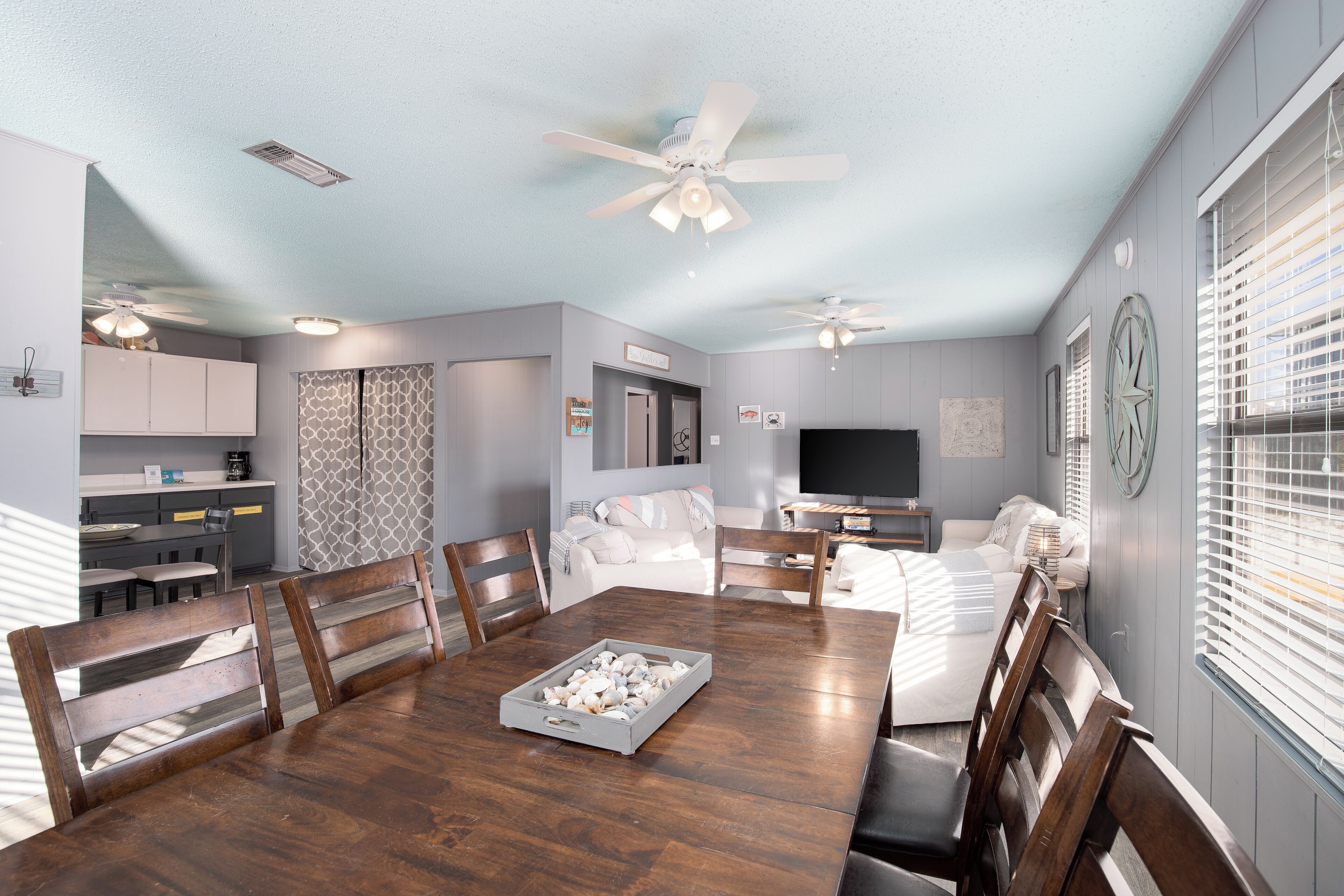 Televisión de 40 pulgadas con canales por cable