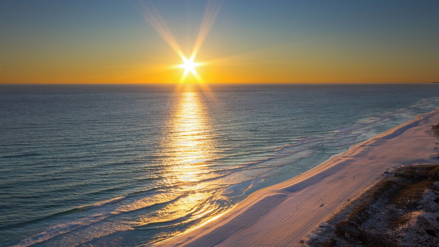 Across Street From Beach - Close to Pier Park - Sleeps 6!