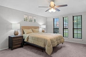 4 bedrooms, WiFi, bed sheets