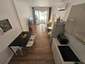 Dining - Unique Sea &City Lifestyle studio (Limassol)