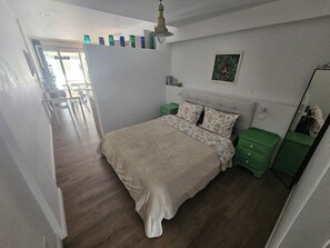 1 bedroom, desk, iron/ironing board, WiFi