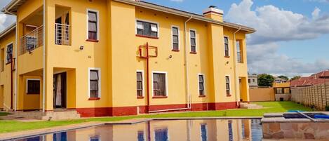 Alberca al aire libre