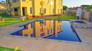 Piscina externa