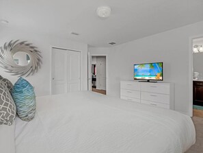 6 多间卧室、办公桌、熨斗/熨衣板、免费 WiFi