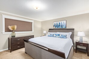 4 sovrum, skrivbord, resesäng och wi-fi