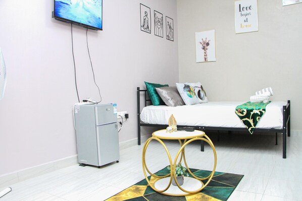 2 bedrooms, WiFi - The MarVe is located in a serene and safe environment. (mombasa)